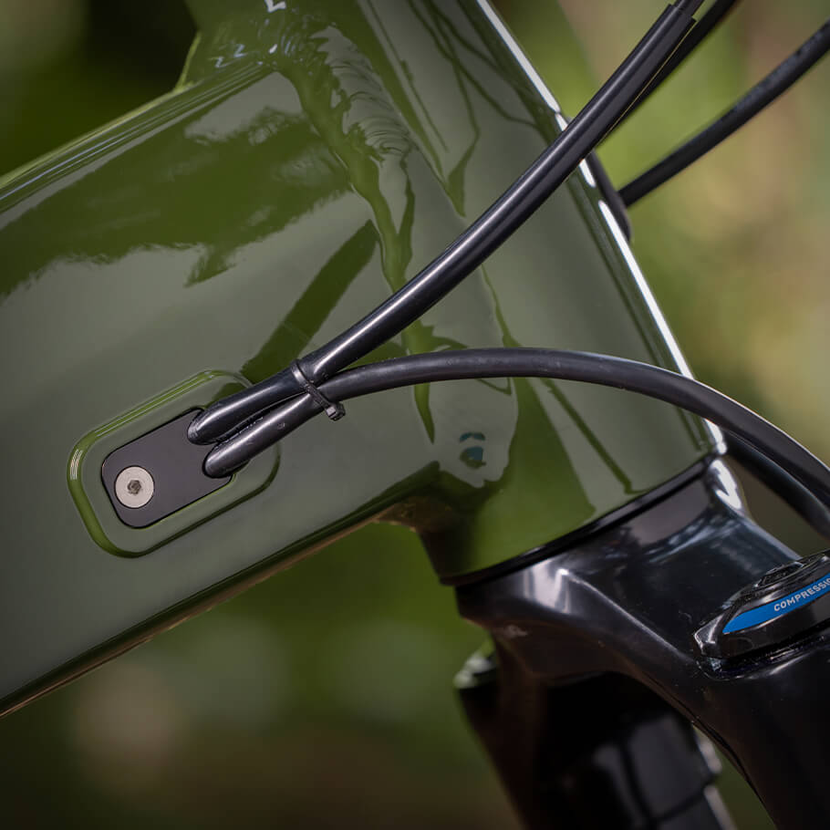 Internal Cables and Housing